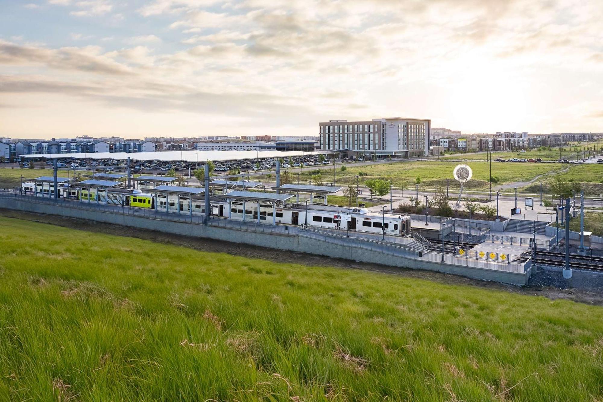 Hotel Hyatt Place Pena Station/Denver Airport Exteriér fotografie